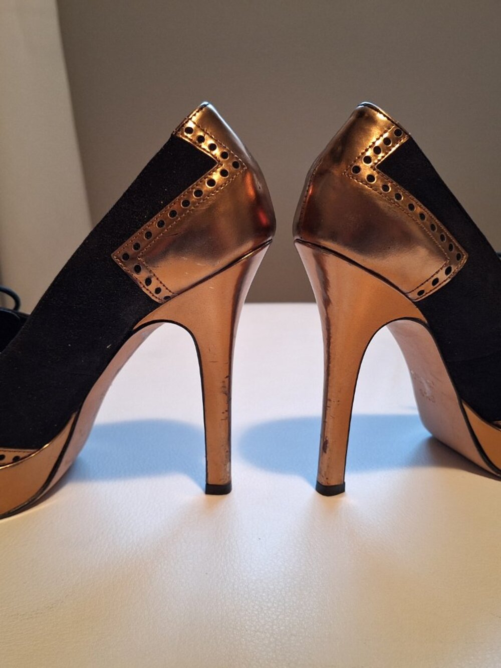 Gucci black and gold platform stiletto heels - Picture 12 of 16